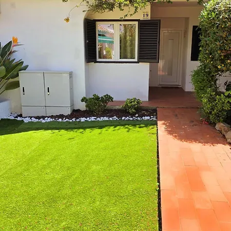 Aldeamento Dos Beijinhos Daire Porches (Algarve)