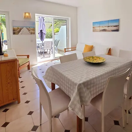 Daire Aldeamento Dos Beijinhos *